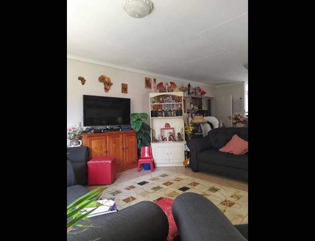 3 BEDROOM TOWNHOUSE FOR SALE IN HONEYDEW